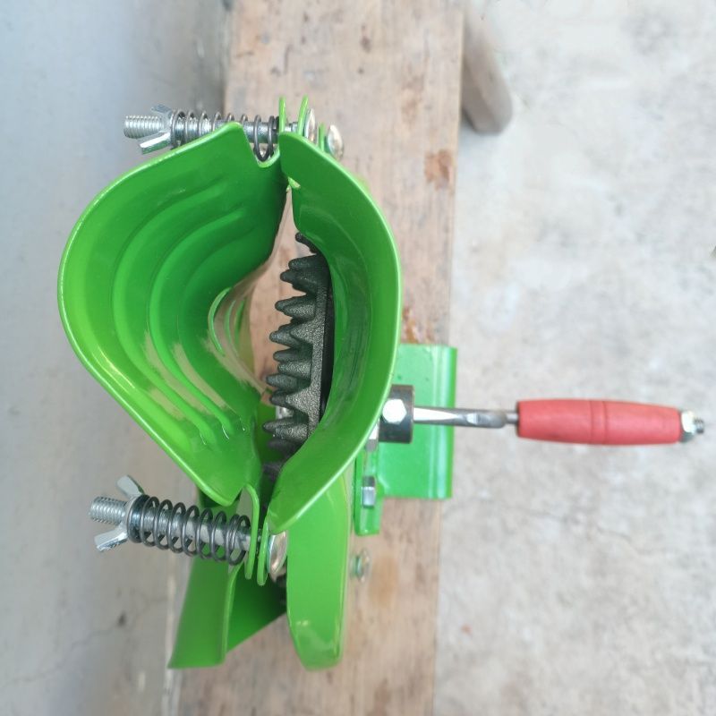 Farming Tools For Agriculture - 手動式トウモロコシ脱穀機 ミニ手動式トウモロコシ殻むき機 家庭用トウモロコシ穀粒除去器 農場用穀物皮むきツール
